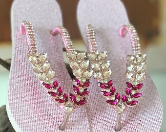 Chanclas rosas de cristal para quinceañera, sandalias hechas a mano con pedrería.