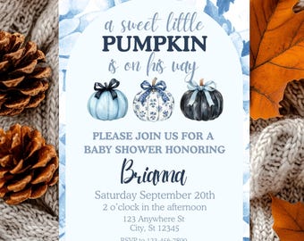 Invitación para baby shower de calabaza, Invitación para baby shower "Pequeña calabaza en camino", Baby shower de otoño para niño, Calabaza coqueta azul
