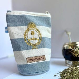 Vintage Argentine Yerbero: Golden Coat of Arms Embroidery, Tusor Cotton Mate Bag