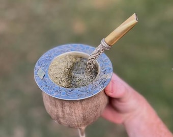 Handmade Camionero Mate Gourd – Raw Leather, Cincelado Alpaca Rim, Argentine Tradition
