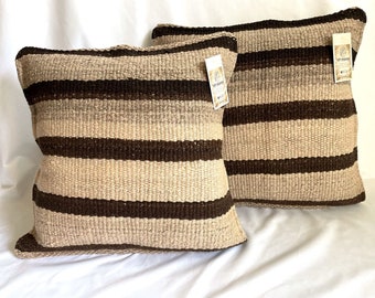 2 Throw Pillowcase, Aguayo's Cushion Covers, Natural and Black, Bolivia/Peru