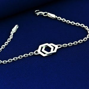 Silber Geometrisches Armband: Minimalistischer moderner Kettenschmuck