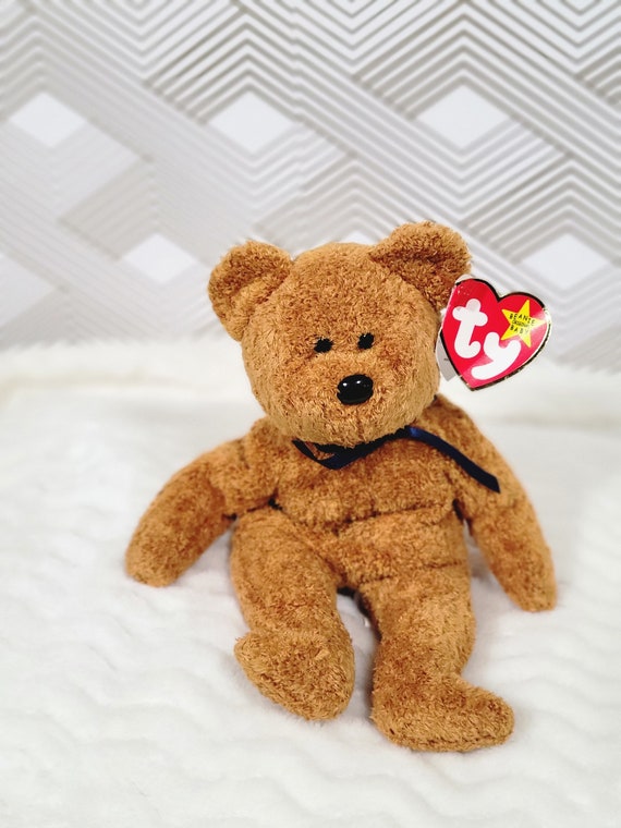 Fuzz bear beanie baby deals