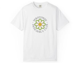 Serotonin Deficiency Club T-shirt met madeliefjessmiley | afbeelding geestelijke gezondheid