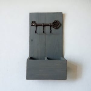 Wooden Key Holder 3 Hook Entryway Organizer Mail Cubby CEDAR