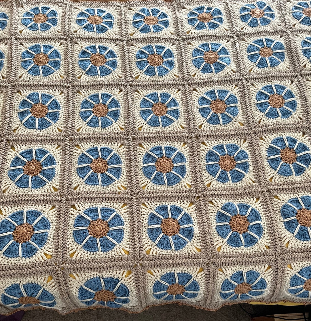 Bee Honey Gifts Pattern Print Throw Blanket