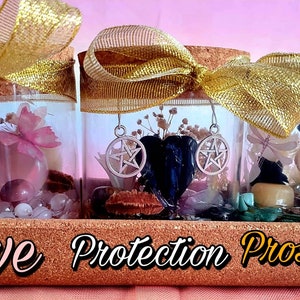 Crystal temples | Crystals | resin | Rose quartz | Green aventurine | Protection | love | money | Prosperity |