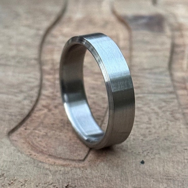 Minimalis Titanium Ring handmade Comfort Fit Gift Mothers day Industrial Modern Ring Wedding Band Best Gifts For Dad Personalized Gift