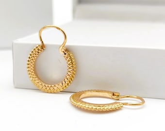 Vintage 18k Yellow Gold Hoop Earrings, Embossed Geometric Design
