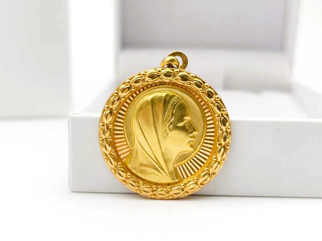 Vintage 18K Gold Virgin Mary Pendant, French Religious Medal - Etsy
