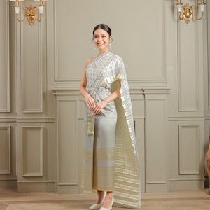 Silver Traditional Thai Dress. Sabai & Sinh Outfit Set. High-Quality Traditional Thai Clothing from Thailand.