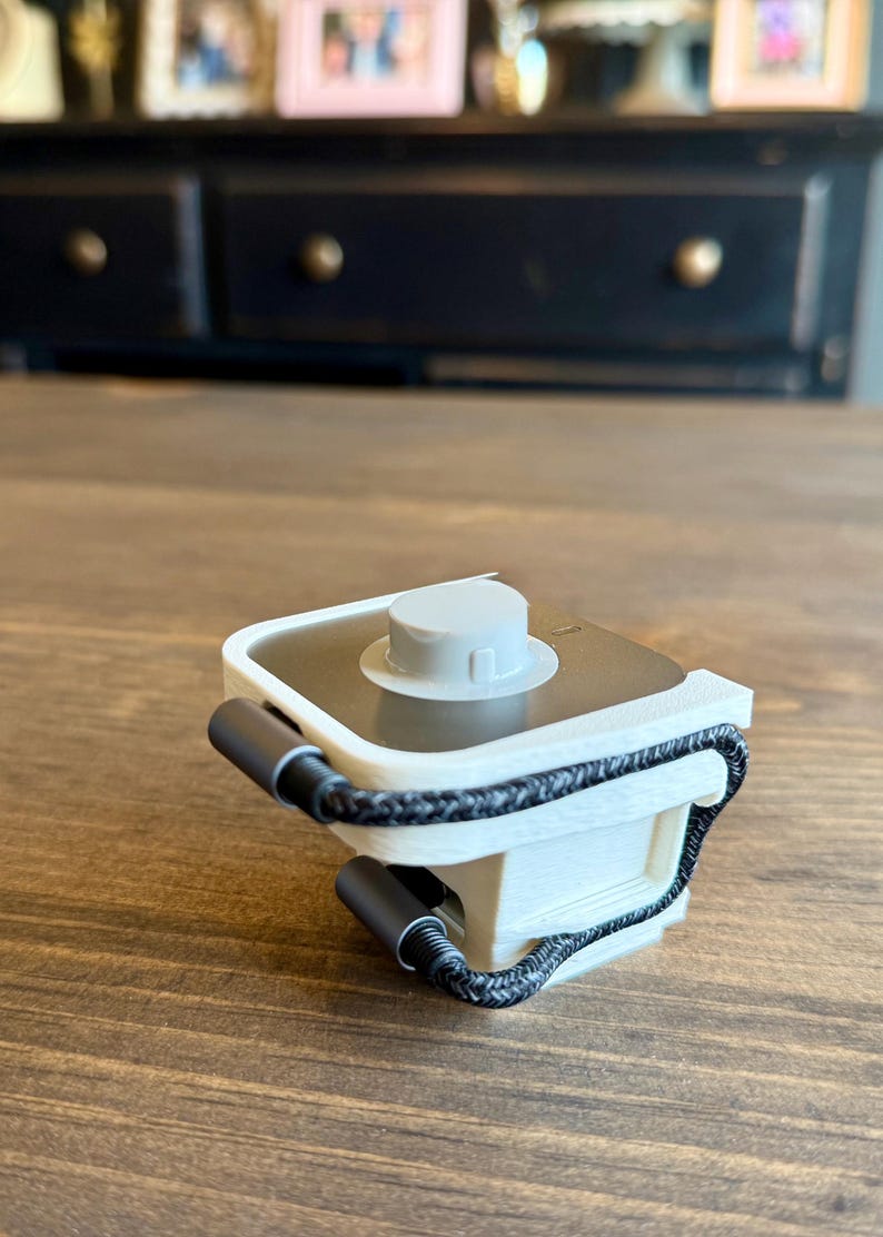 Oura Ring 4 Daily Charging Station - Bathroom Outlet Holder Accessory - No Wall Adapter Included image 10