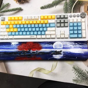 メカニカルキーボード用職人製リストレスト、月夜景木製リストレスト、リストレストパッド キーボードサポートクッション、ギフトのアイデア。