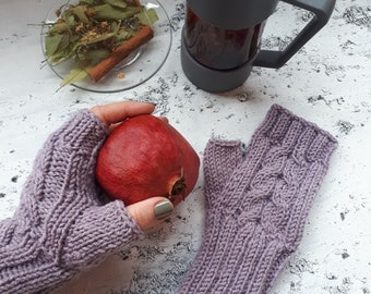 Lilac Cable Knit Fingerless Gloves: Braided Hand Warmers