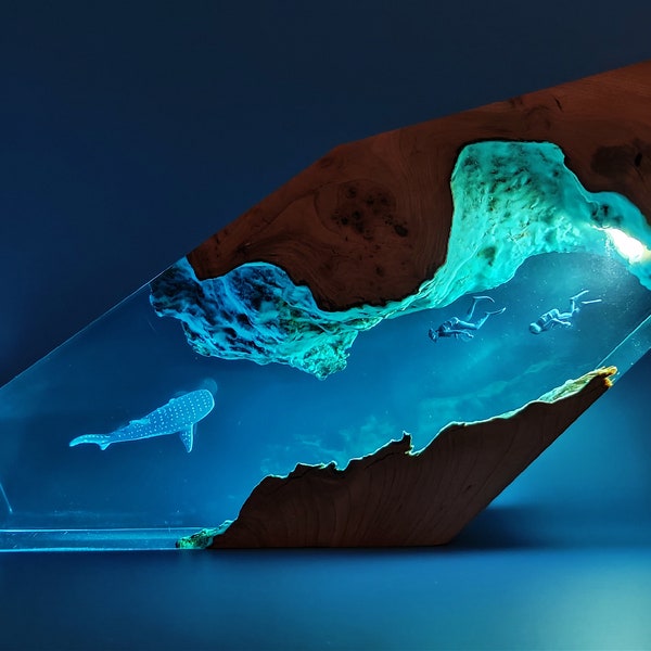 Diver's Night Light, Deep Sea Epoxy Resin Lamp, Wood Resin Lamp, Resin Table Lamp, Dive With Whale Desk Lamp, Christmas Gifts For Woman, Man