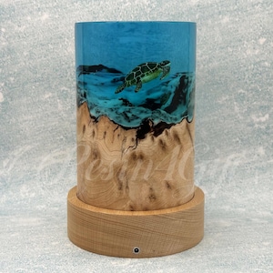 Marine Turtle Wood Lamp, Ocean Epoxy Resin Night Light, Handmade Custom Crafts, Personalized Unique Gift, Best Friend Gift, Diver Bday Gift