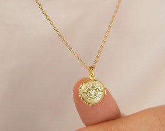 Moon Sun Locket Necklace • Customized Gold Locket • Sunburst round Locket • Personalized Photo Locket • Sunburst Necklace • Gold Locket