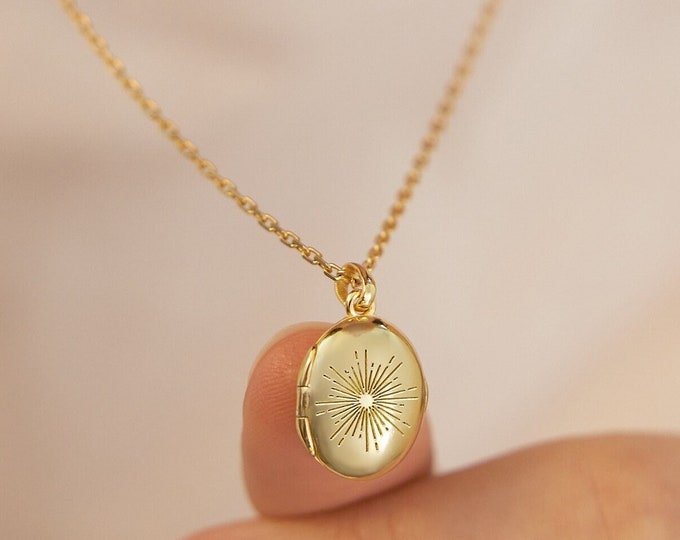 Sunshine Locket Necklace • Customized Gold Locket • Sunburst Oval Locket • Personalized Photo Locket • Sunburst Necklace • Silver Locket