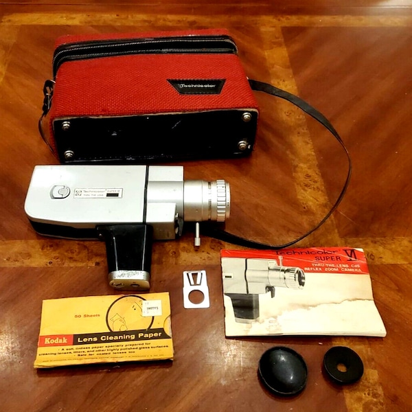 Vintage TECHNICOLOR Super VI 1.8 f 9 - 36 mm Zoom Super 8 mm Movie Camera With Bag Untested