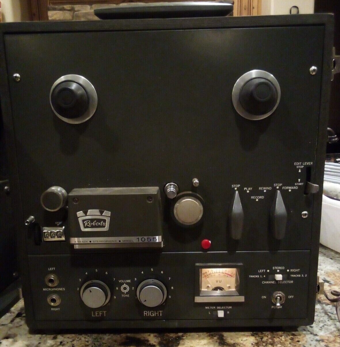 Vintage Roberts 1055 Stereo Tube Amp Reeltoreel Tape Player Recorder