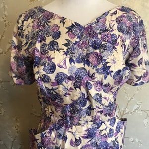 Vintage Early 1950&#39;s Wiggle Dress: RARE