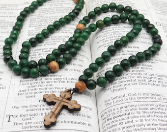 Jade Gemstone Orthodox Prayer Rope with Walnut Cross