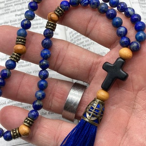 Corde de prière orthodoxe, perles de lapis lazuli, avec croix en pierre, espaceurs en bois d'olivier de Jurusalem, chotki, komboskini, chapelet, image 5