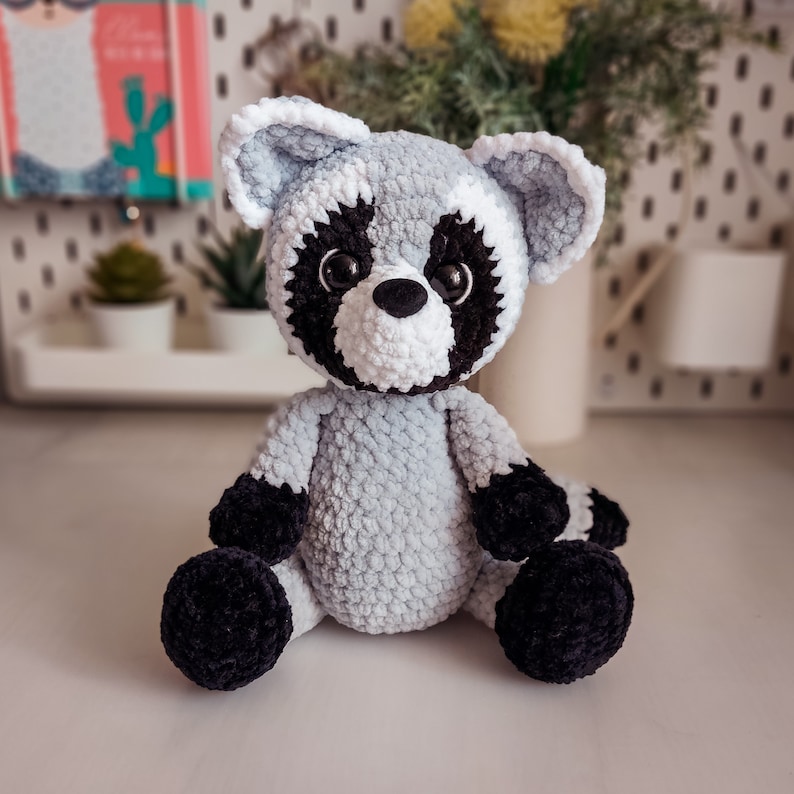 Raccoon crochet pattern, amigurumi crochet tutorial, forest animal pdf, häkelanleitung pattern on English, French, German zdjęcie 6