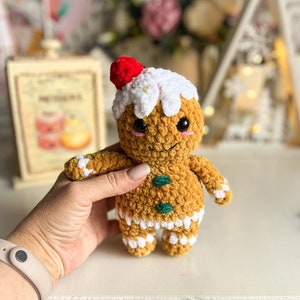 Set of 5 christmas crochet patterns: snowman, gnome, deer, santa claus, gingerbread man, christmas crochet pattern image 10