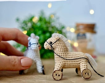 Crochet pattern toy the little horse. PDF amigurumi pattern in English.