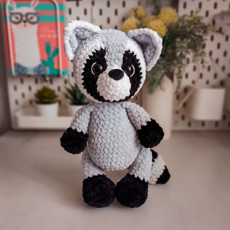 Raccoon crochet pattern, amigurumi crochet tutorial, forest animal pdf, häkelanleitung pattern on English, French, German zdjęcie 4