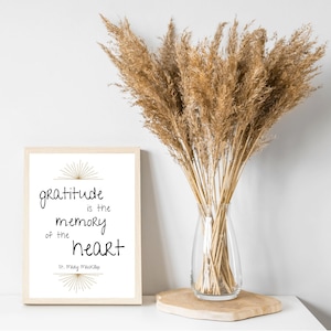 Gratitude is the memory of the heart -St. Mary MacKillop, 8x10 wall art, Catholic Christian saint, home office art, inspirational quote