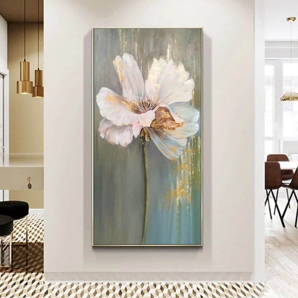 Golden Petal Gleam: prachtige witte en gouden bloem, acryl- en olieverfschilderij voor een vleugje elegantie