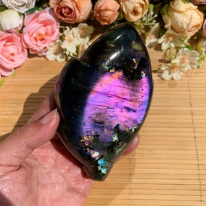 Polished Labradorite Leaf: Freeform Carved Crystal Decor, Halloween gift