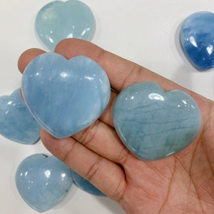 Blue Aquamarine Heart Stone: Crafting Gemstone (4.8cm), Halloween gift