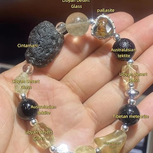 Natürliches Meteorit Armband, einzigartiges Wohndekor, besonderes Geschenk zum Geburtstag, mit seltenem libyschen Wüstenglas, Pallasit, Eisen Meteorit
