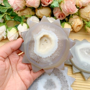 Intaglio del sole in agata druzy fatto a mano: decorazione in cristallo geode, regalo di Halloween