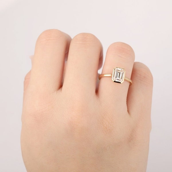 10K/14K Gold 2.0 CT Emerald Cut Moissanite Engagement Single Diamond Ring | Vintage setting | Verlobungs Bezel Ring | Statement Ring