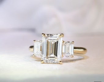 Emerald Cut Engagement Ring |3.2CT Diamond Ring|  Three Stone Classic Ring |Moissanite Engagement Ring | Promise Ring| Gift for her Wedding