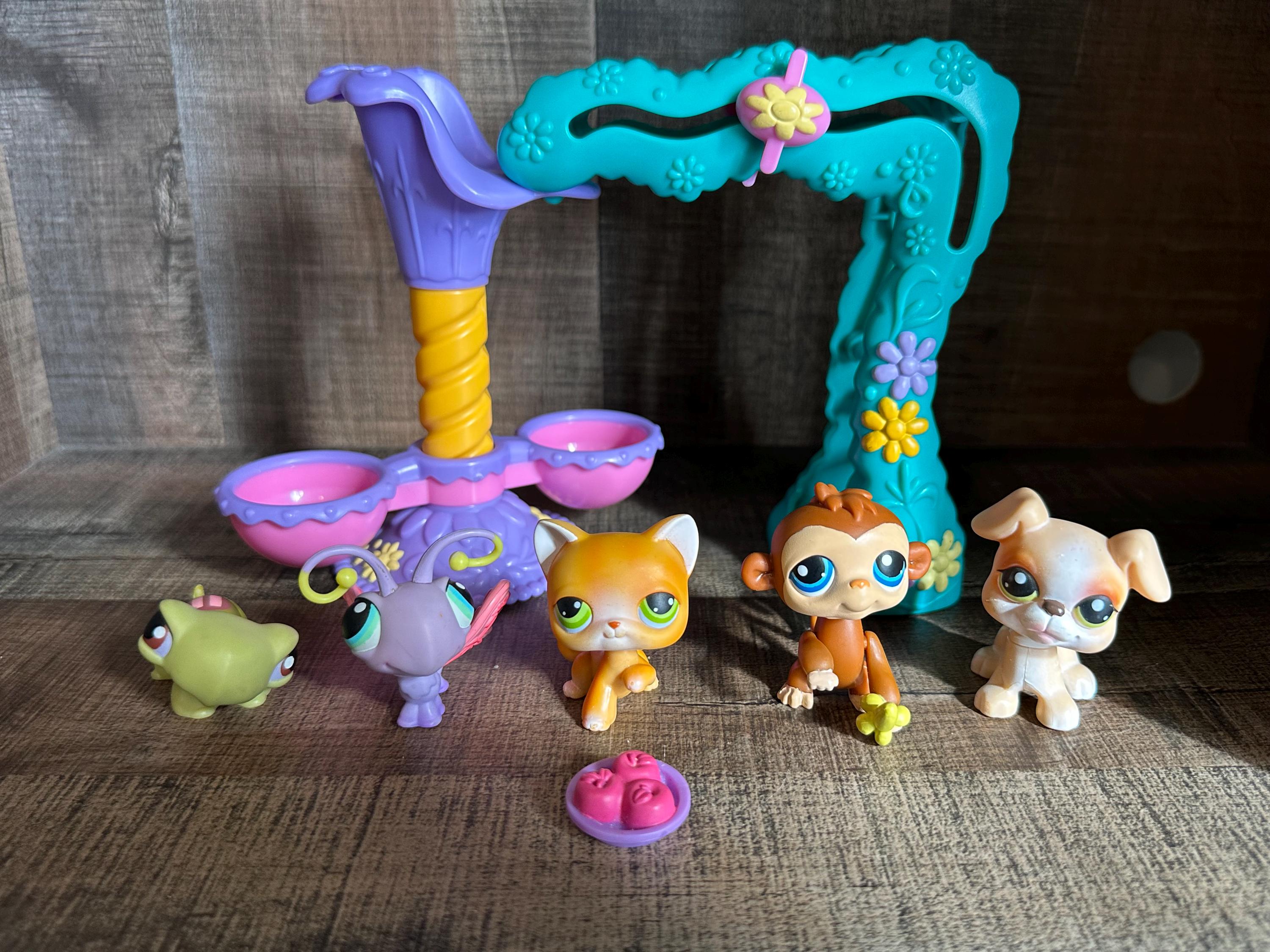 RESERVED! Littlest Pet Shop ~ Twirlaround Treehouse, Monkey #PP2 +