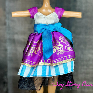 Madeline Hatter ~ 1st Chapter ~ Jurk