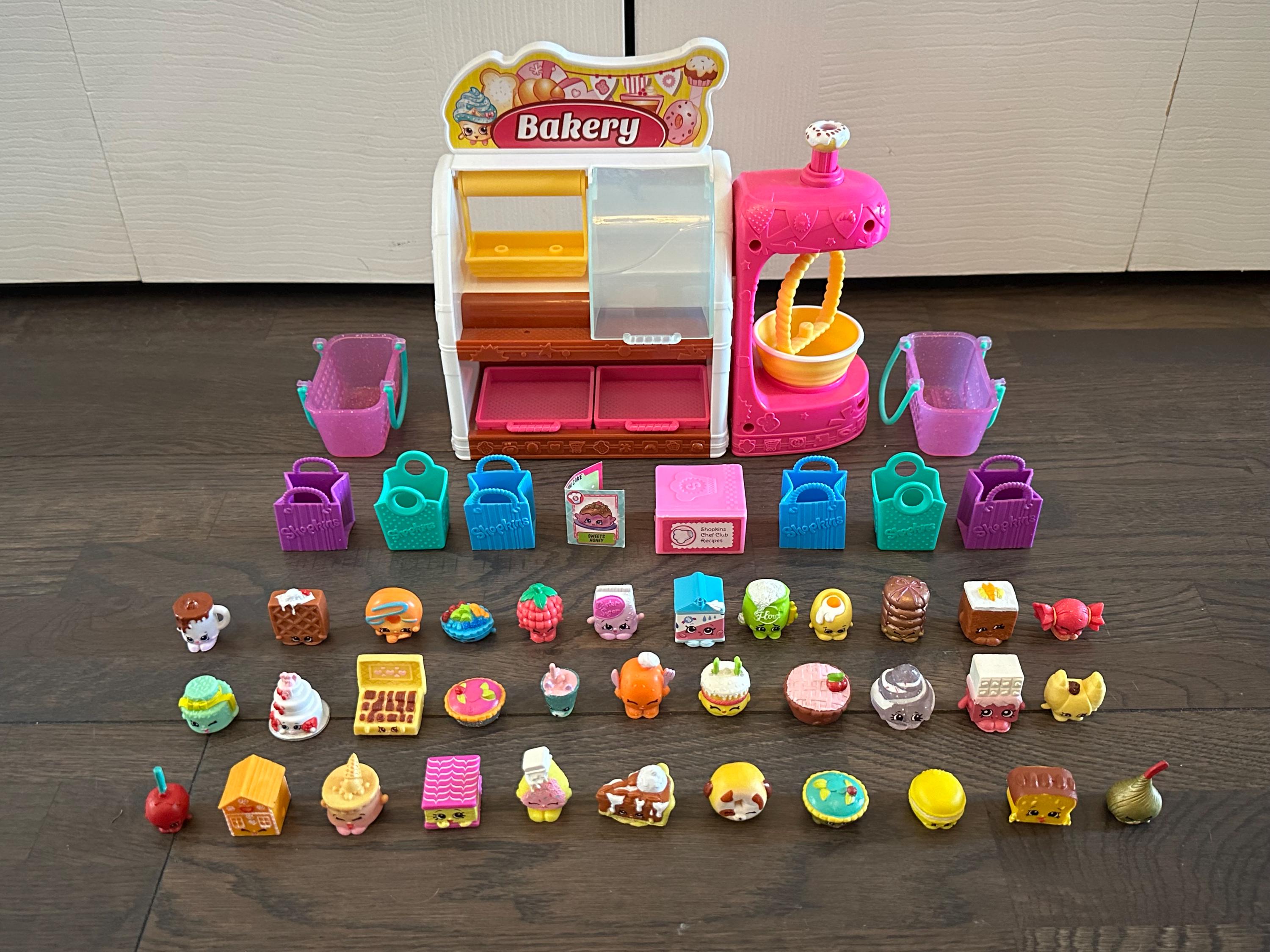 Shopkins Spin Mix Bakery Stand With Shopkins, COMPLETE!