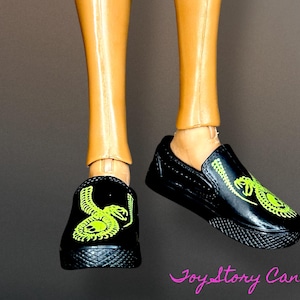Deuce Gorgon ~ Scaris City of Frights ~ Black Snake Loafers