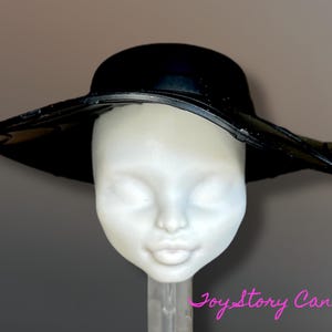 Draculaura ~ G3 Core Refresh ~ Black Spiderweb Sun Hat, SE