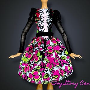 Monster High Venus McFlytrap ~ Gloom & Bloom ~ Robe rose Flytrap