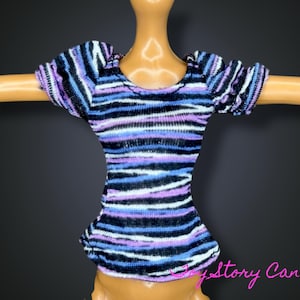 Catrine Demew ~ Scaris, City of Frights ~ Lila gestreiftes Top