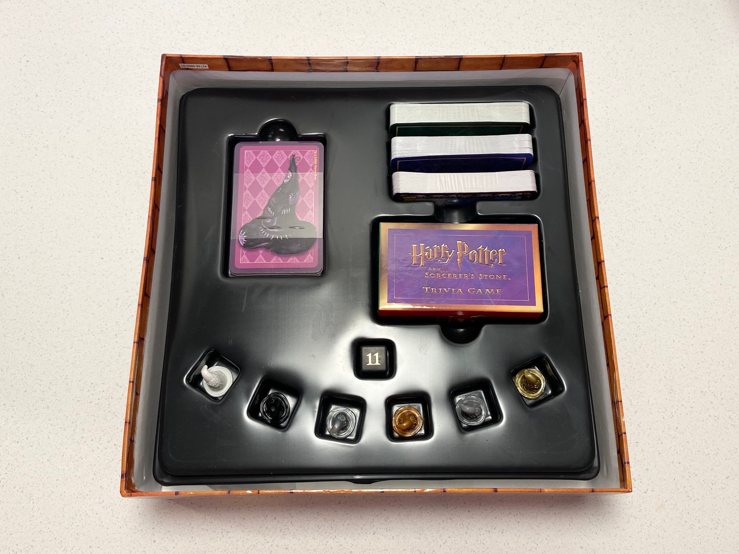 Harry Potter & the Sorcerer's Stone ~ Trivia Board Game, COMPLETE