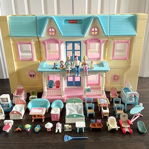 1993 Fisher Price Loving Family Folding Dream Dollhouse #6364