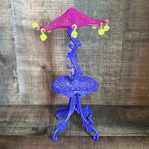 Monster High Scaris City of Frights Cafe Cart-speelset ~ Cafe Table & Umbrella