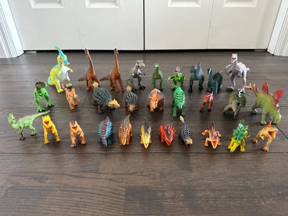 アニマルプラネット 恐竜＆アクセサリー ~ ロット 2 - Etsy 日本